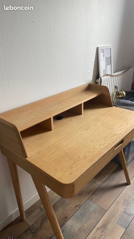 Bureau (image 2)