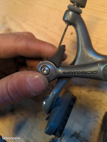 Étriers De Frein Shimano 600 Tricolore BR-6400 - Pivot Central - Excellent état