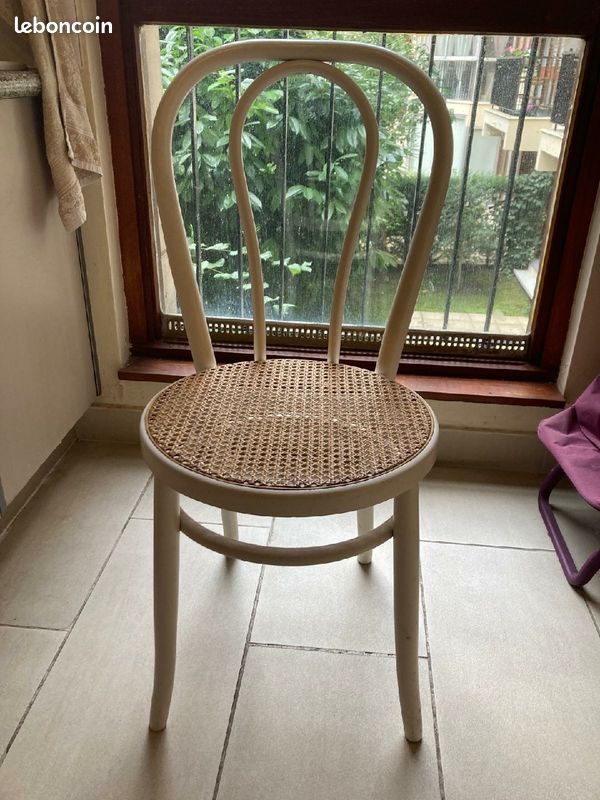 Chaise bistrot (image 1)