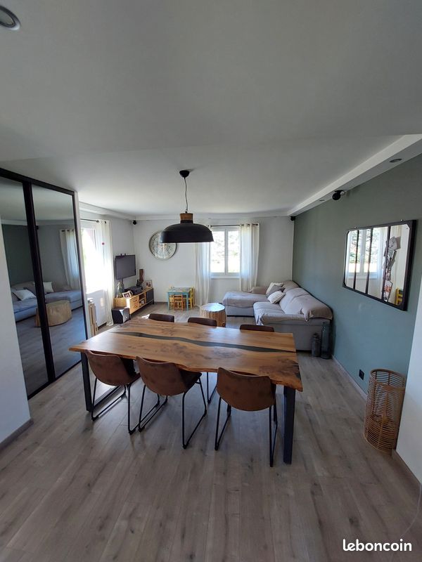 Maison 6 pièces 125 m² · à Montrond-les-Bains · 125 m² · 275 000 €