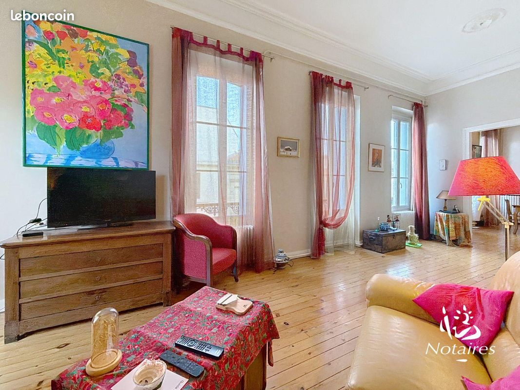 Maison 8 pièces 210 m² · à Bordeaux · 210 m² · 948 600 €