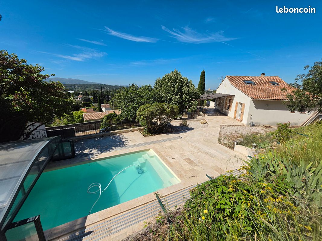Maison 6 pièces 166 m² · à Allauch · 166 m² · 675 000 €