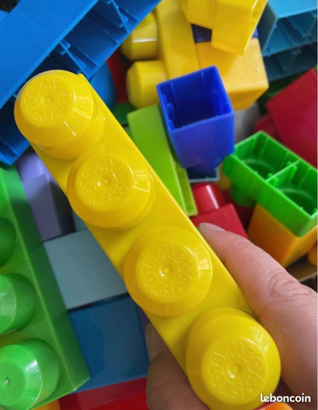 Caisse de Mega bloks (image 4)