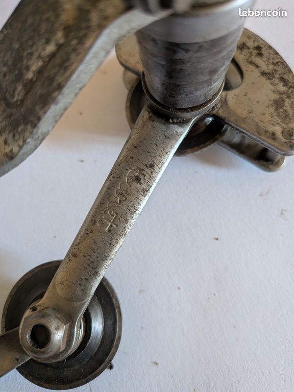 DERAILLEUR ARRIÈRE HURET SVELTO VELO ROUTE VINTAGE ROAD BICYCLE DERAILLEUR ARRIÈRE HURET SVELTO VELO ROUTE VINTAGE ROAD BICYCLE