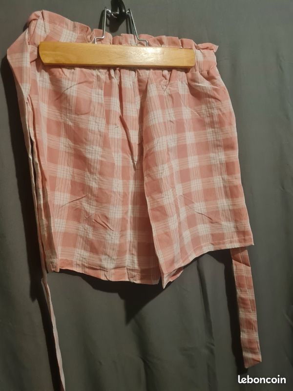 Short (image 3)