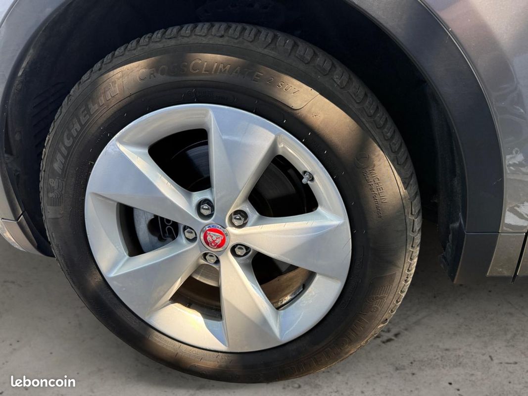 JAGUAR E-PACE D180 - AWD - BVA R-Dynamic PHASE 1 (image 14)