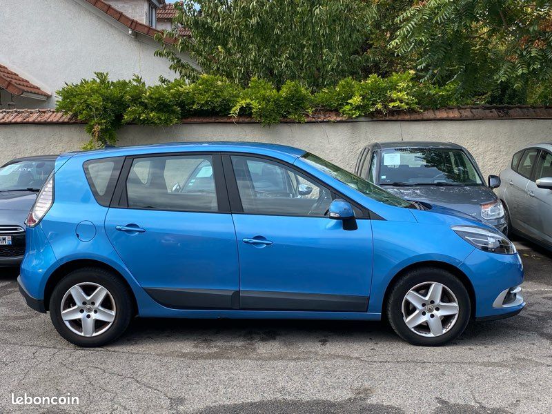Renault Scenic III PH2 1.5DCi 110CH Automatique EDC Energy Business Eco2 (image 7)