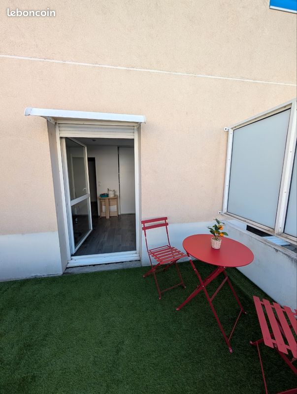 Appartement 1 pièce 18 m² · à Saint-Étienne · 18,2 m² · 395 €