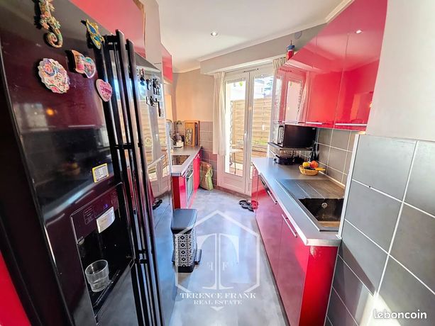 Appartement 4 pièces 77 m² — 10