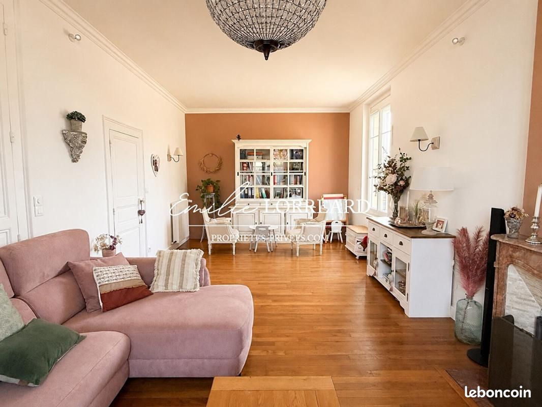 Maison 6 pièces 146 m² · à La Suze-sur-Sarthe · 146 m² · 420 000 €