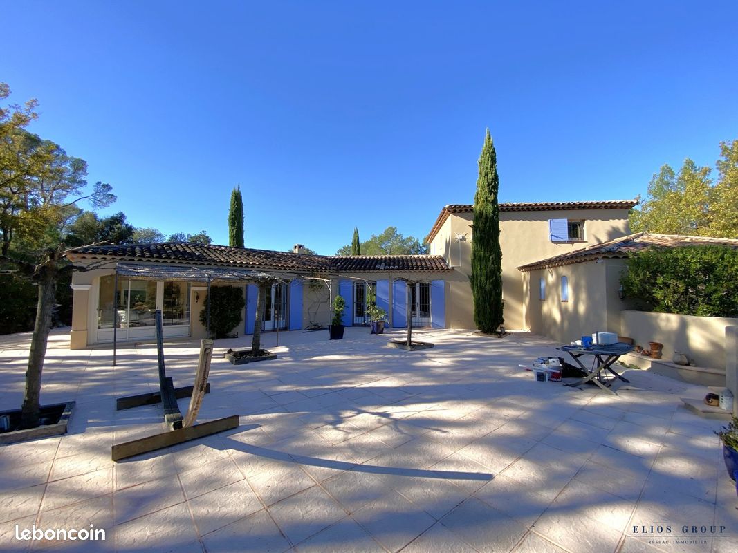 Maison 6 pièces 230 m² · à Bras · 230 m² · 829 000 €