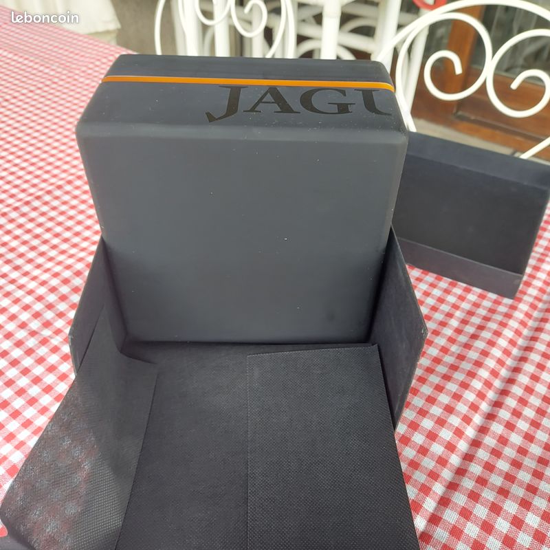 Boite et surboite montre jaguar (image 3)