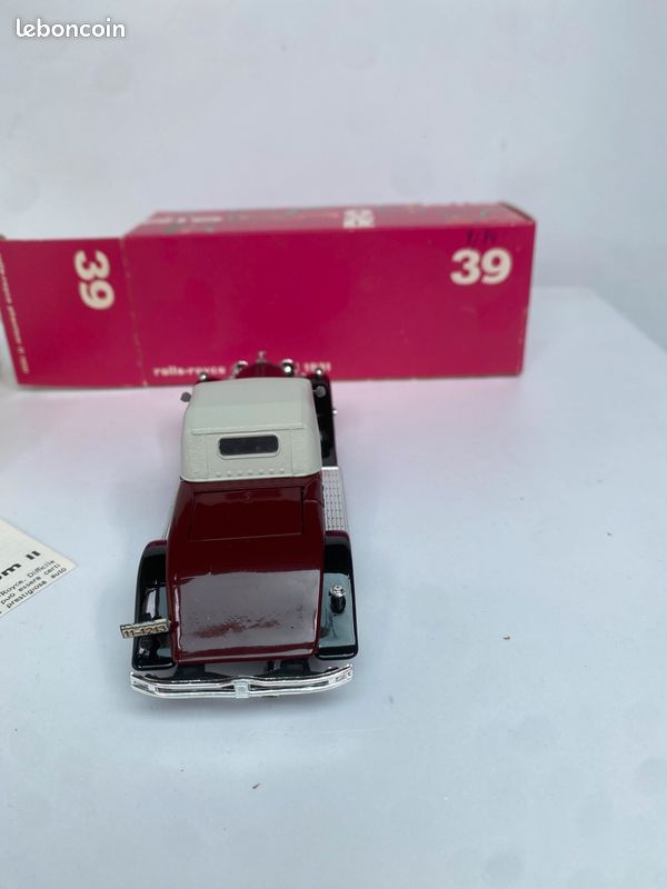Miniature RIO Rolls-Royce Phantom II 1931 – 1/43 – Jaune – Boîte Vitrine – Italie