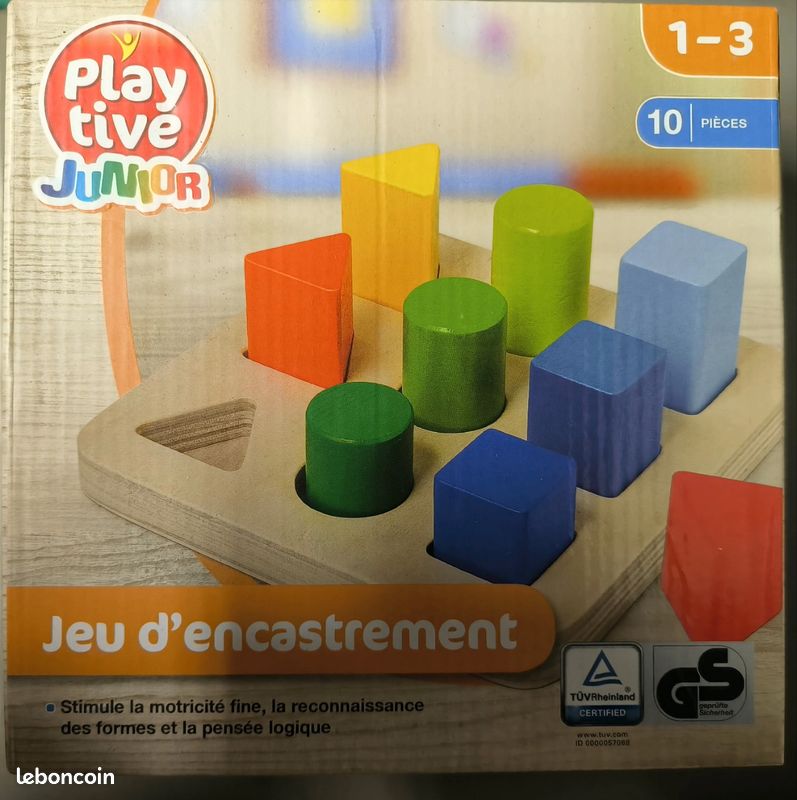 Jeux d'encastrement en bois (image 1)