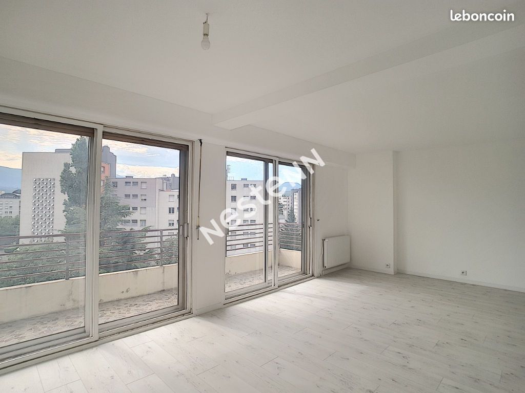 Appartement 4 pièces 97 m² · à Grenoble · 97 m² · 929 €/mois