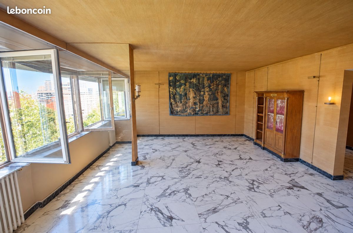 Appartement 5 pièces 106 m² · à Lyon · 106 m² · 260 000 €