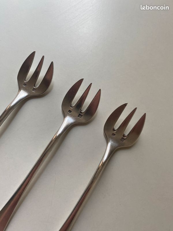 3 fourchettes à huitre en métal argenté (image 3)