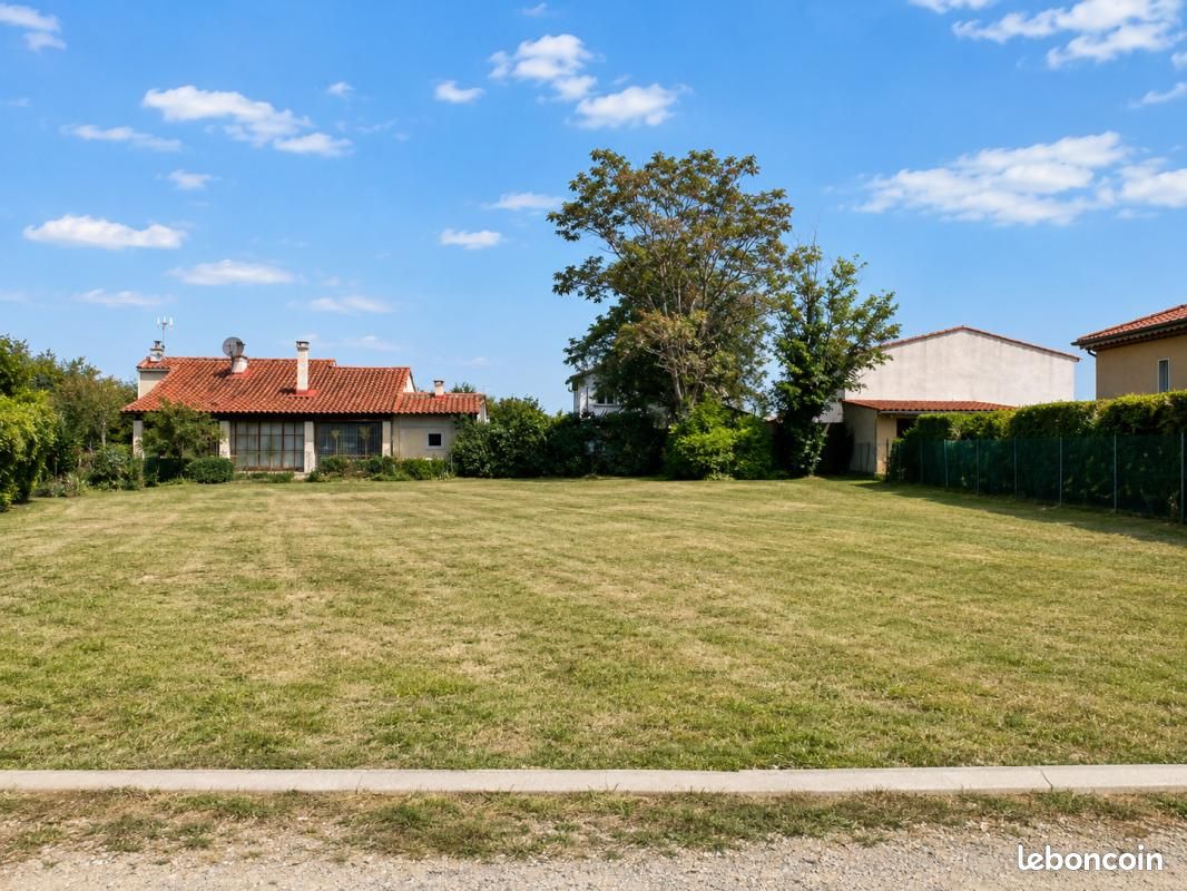 Terrain 451 m² Greasque · à Gréasque · 250 000 €