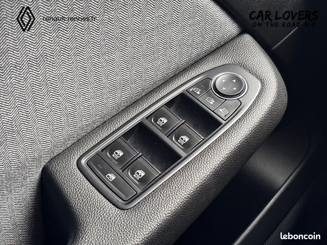 RENAULT Clio E-Tech full hybrid 145 ch GSR2 Techno (image 14)