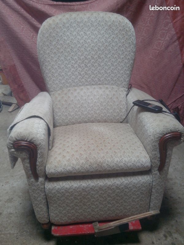 Fauteuil electrique (image 1)