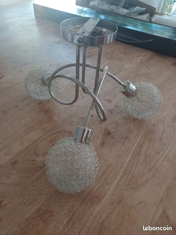 Suspension (image 1)