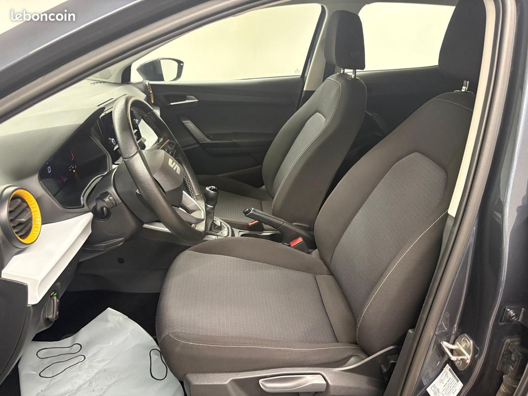 SEAT Ibiza 1.0 TSI 95 ch S/S BVM5 Business (image 20)