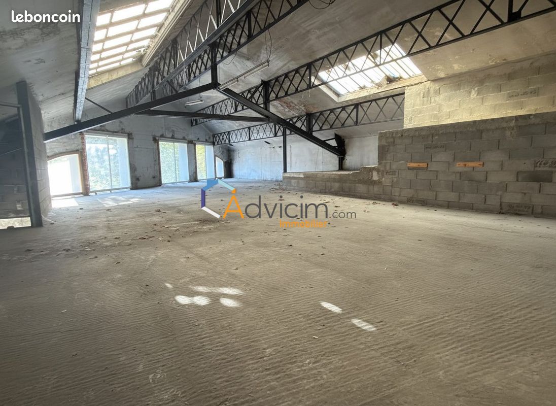 Appartement 1 pièce 200 m² · à Saint-Chamond · 200 m² · 106 000 €