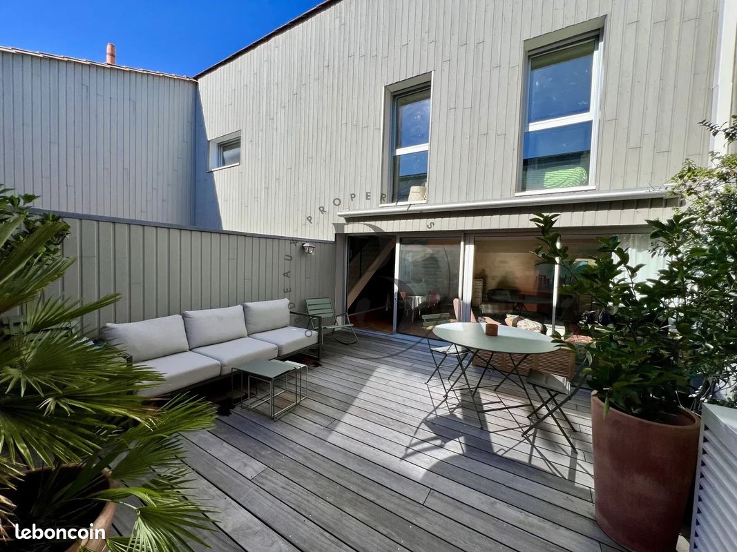 Appartement 4 pièces 103 m² · à Bordeaux · 103 m² · 2 350 €/mois