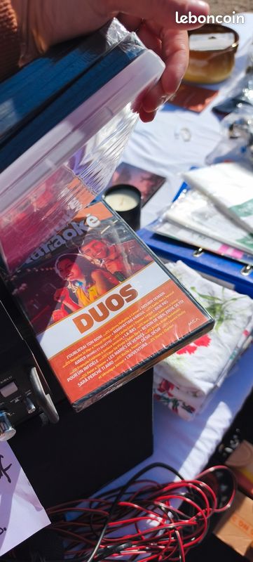 Karaoké avec micro et dvd neuf de variété française (image 3)