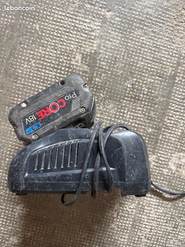 Titre : Lot Bosch Professional 18V — Batterie ProCORE 8.0 Ah + Chargeur rapide GAL 1880 CV (image 1)
