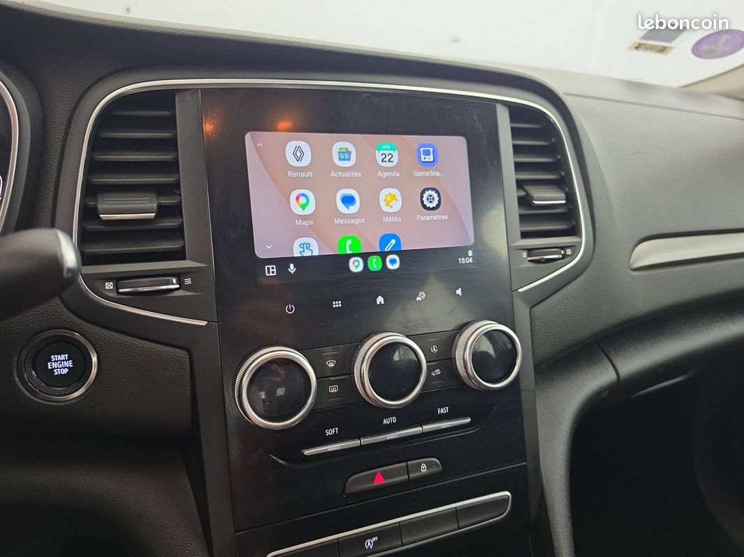 RENAULT Megane IV Berline TCe 140 Evolution (image 25)