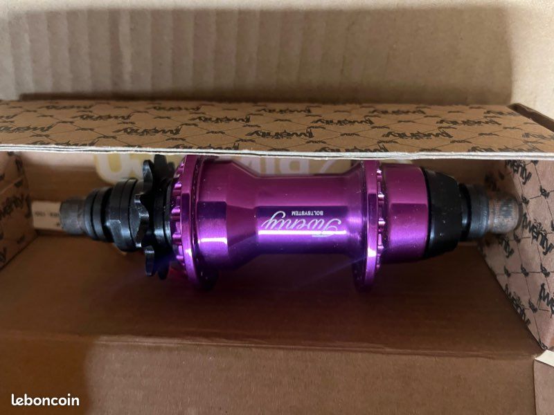 Pompe à Piston 6E-5965 pour pièces sur chenilles Cat D4H III Pompe à Piston 6E-5965 pour pièces sur chenilles Cat D4H III