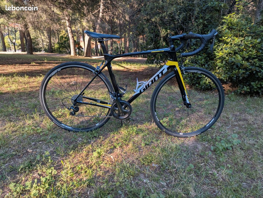 Giant TCR Advanced 3 2016 - M/L - GP5000 (image 1)