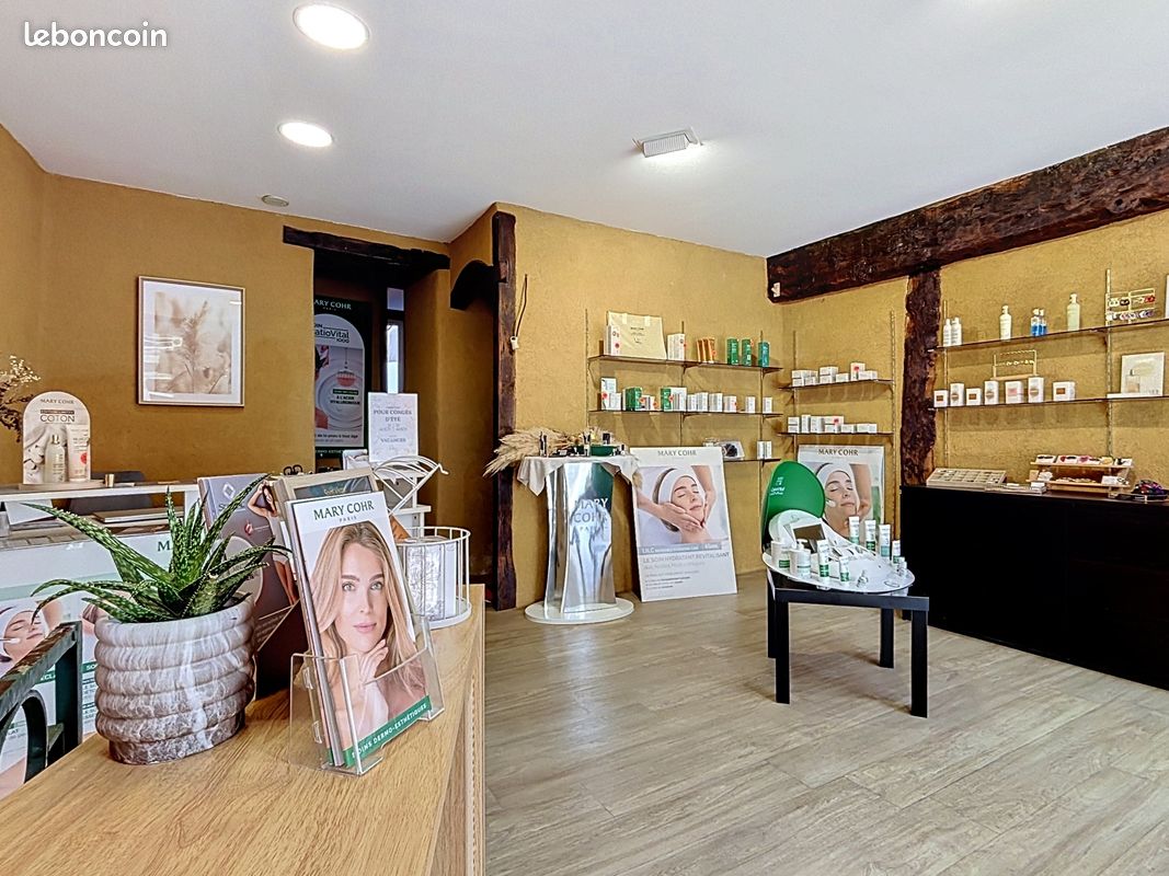 Local 50 m² Mordelles (image 1)