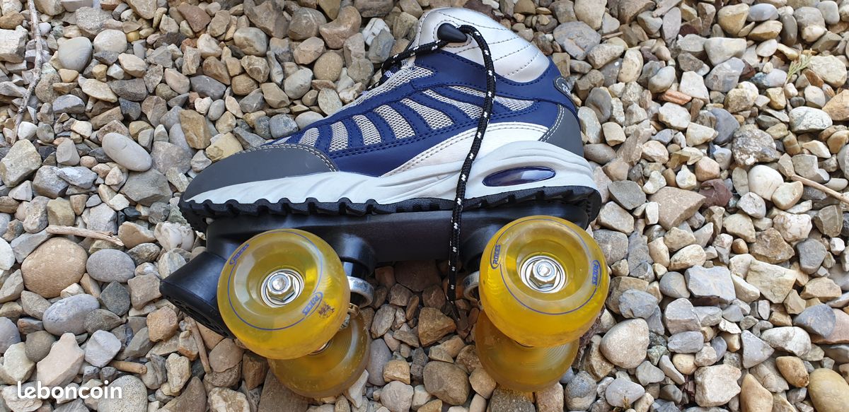PATINS A ROULETTES marque ROCES (image 1)