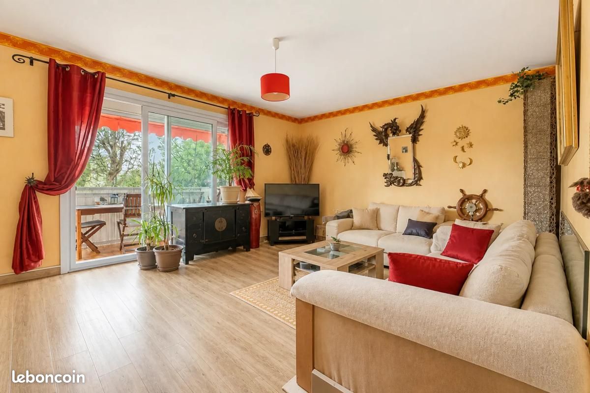 Appartement 2 pièces 62 m² · à Antibes · 62 m² · 300 000 €