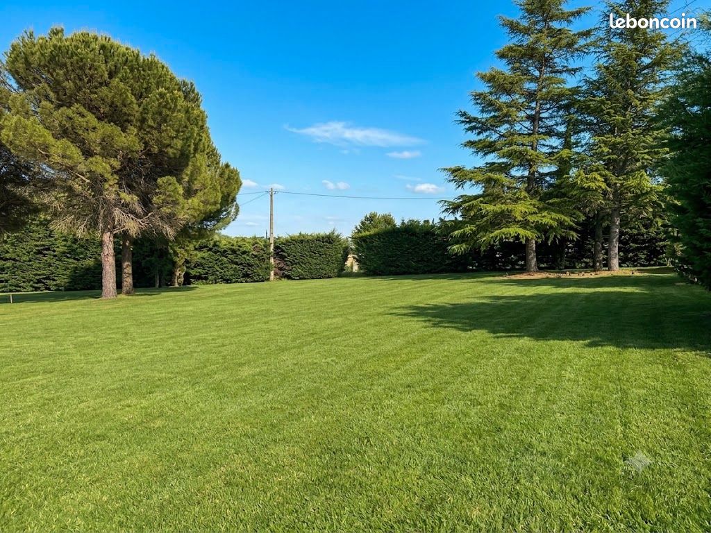 Terrain 895 m² Saint Michel L Observatoire · à Saint-Michel-l'Observatoire · 133 500 €