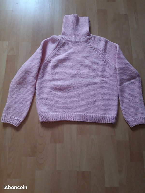 Pull fait main (image 1)