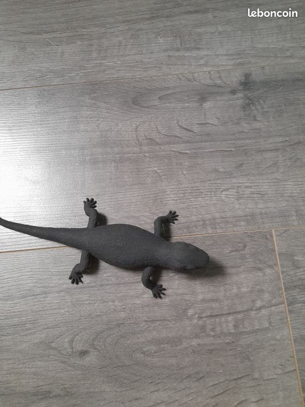 Lézard plastique (image 3)