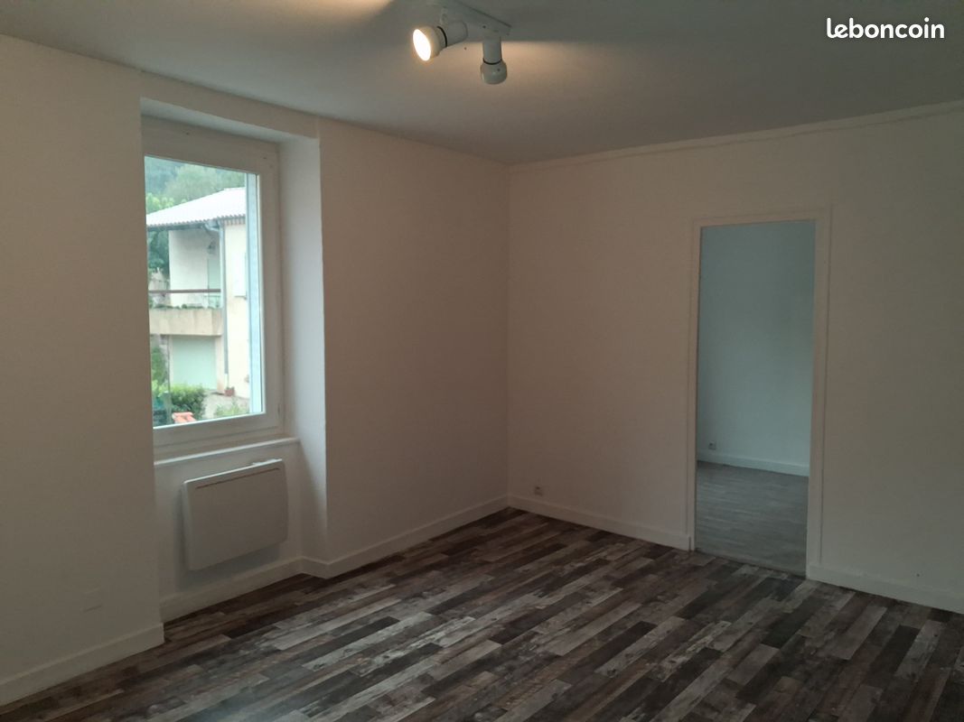 Appartement 2 pièces 48 m² · à Lamastre · 48 m² · 360 €/mois
