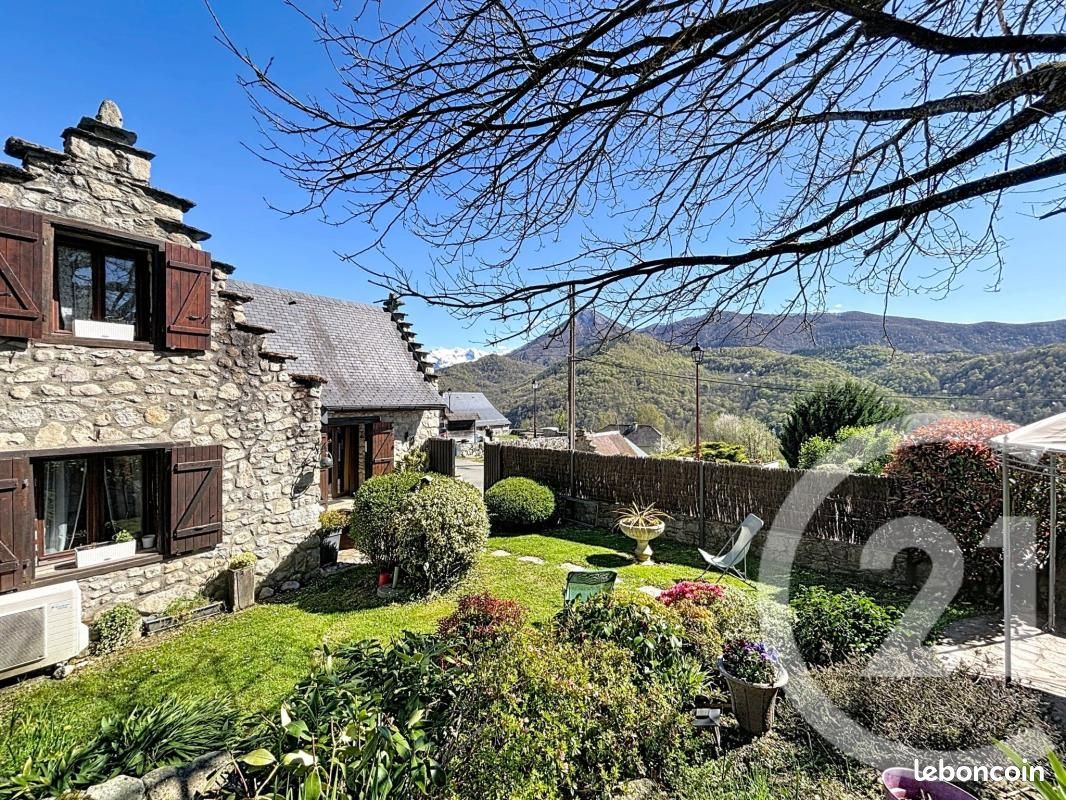 Maison 3 pièces 75 m² · à Ercé · 75 m² · 300 000 €