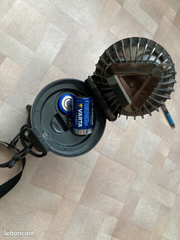 Lampe torche à trois LED et bandoulière Osram pour camping ou sortie (image 4)