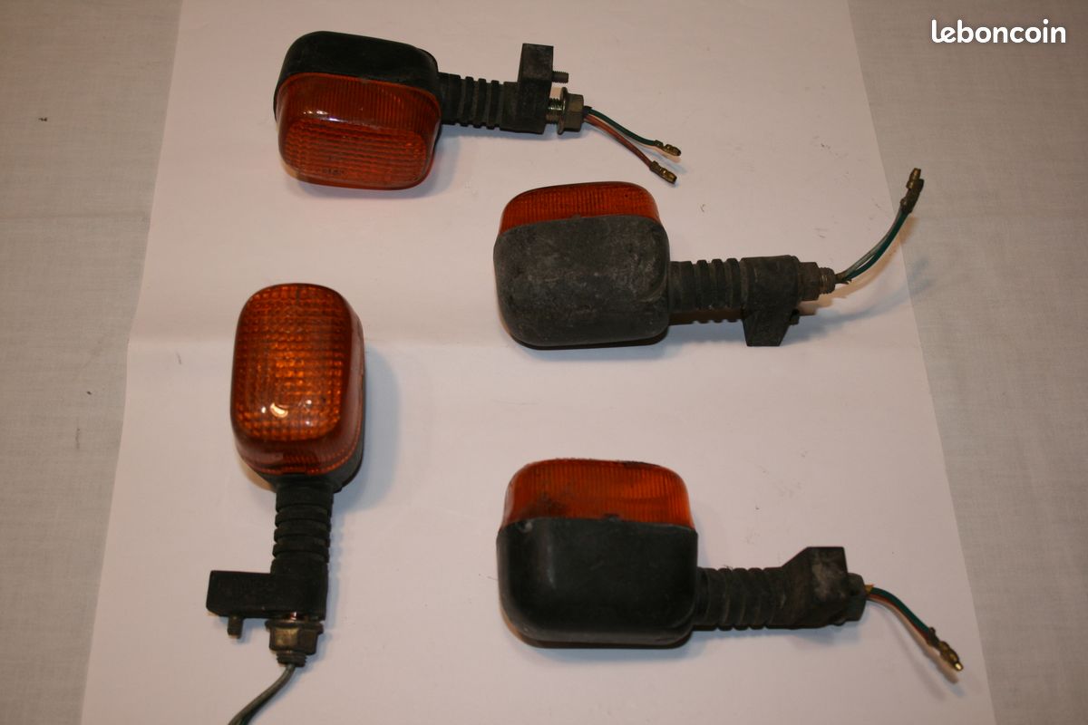 QUAD : KYMCO / CF MOTO et MOTOS - 4 Clignotants en "parfait état" (image 1)