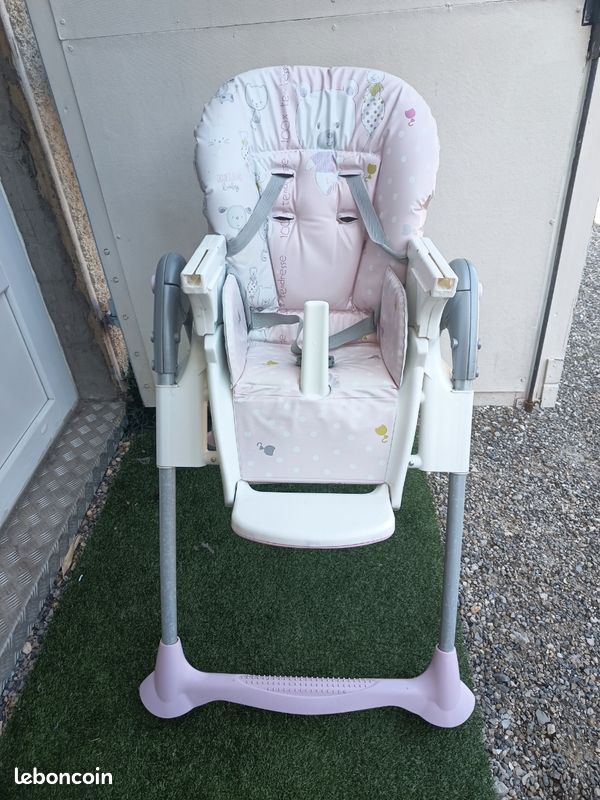 Chaise haute enfant (image 1)