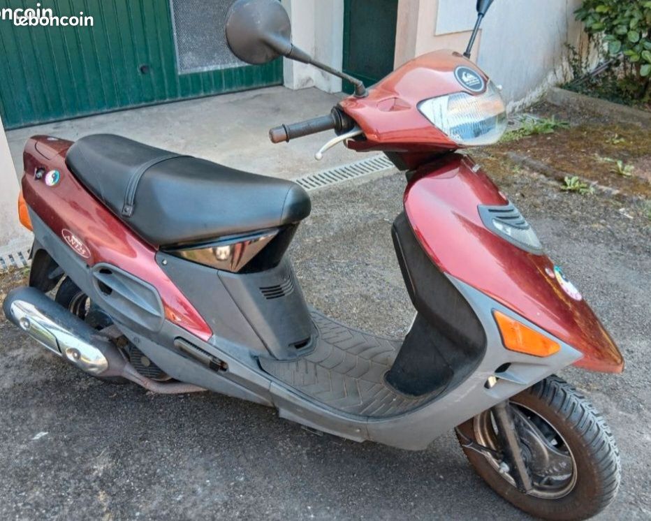 Scooter suzuki 125 AN (image 3)