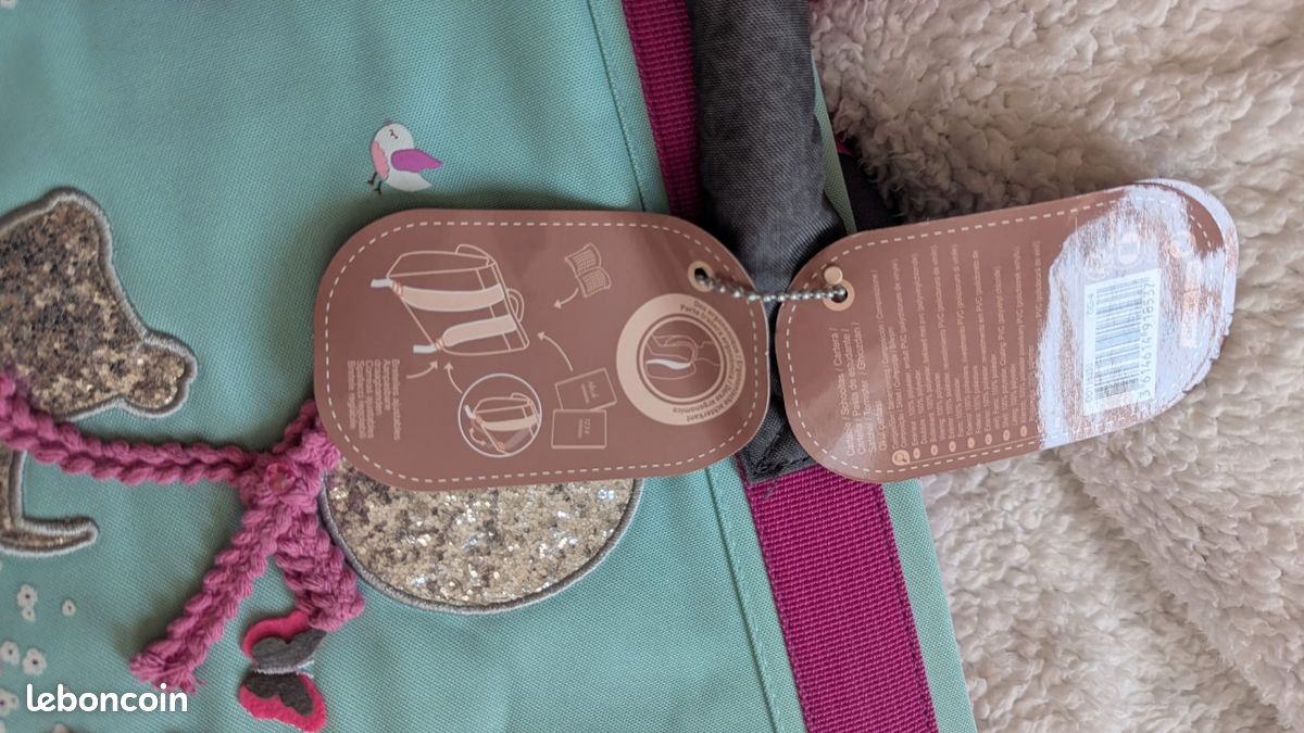 Cartable neuf pour fille (image 2)