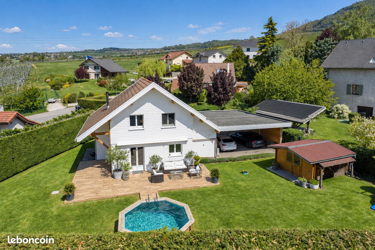 Maison 6 pièces 120 m² · à Copponex · 120 m² · 685 000 €