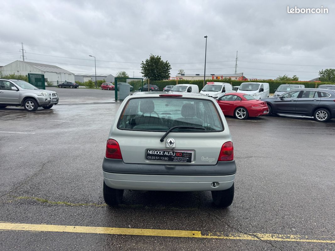 RENAULT TWINGO Expression 1.2i 16V 120500 KM 06/2007 BOITE AUTOMATIQUE CLIMATISATION JANTES ALU (image 6)