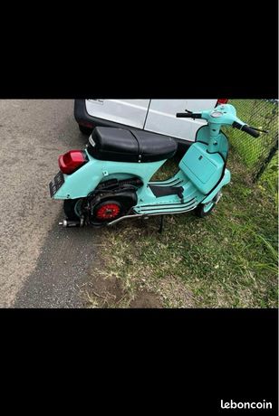 Lot De Vieilles Vespa à Restaurer - Pour Pièces Ou Projet De Rénovation