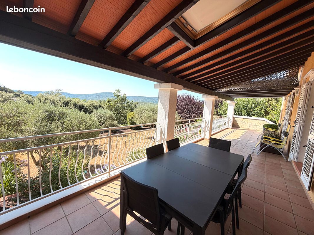 Maison 5 pièces 163 m² · à Sainte-Anastasie-sur-Issole · 163 m² · 490 000 €